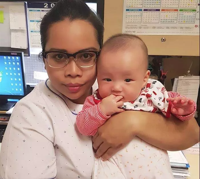 大馬籍孕婦撞死剖腹取嬰 夫感激醫療隊救女燃希望 奇蹟寶寶已8個月大....!