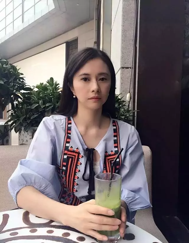 97年《天龍八部》珍藏照,43歲前TVB小花被稱最美小鍾靈