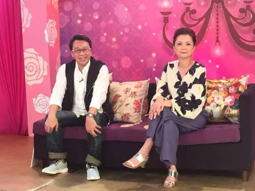 高欣欣淚憶「欠百萬卡債」被要求陪議員!與李國超不婚「疼愛繼女如親生」狂瘦10公斤奪冠軍