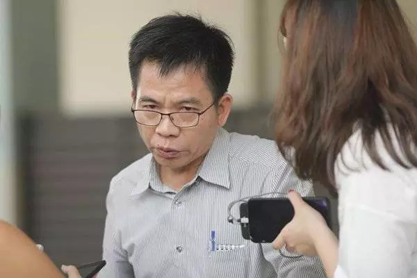 【新加坡】男友發狂X老闆 女友午餐回來愣了!父親:兒子心太軟 ,竟然惹禍上身!