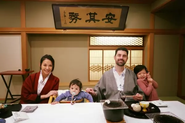 5歲女兒在學校哭了!老師傳訊息「曝光原因」 艾莉絲聽完眼眶跟著紅:提前收到母親節禮物...