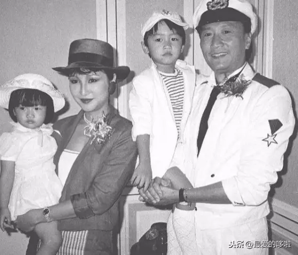 謝霆鋒妹妹謝婷婷,受哥哥影響不想結婚?網友:一家人都一樣
