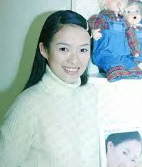 章子怡23歲舊照曝光「完全0修圖」美麗樣貌讓網友驚嘆:生來就註定當美女!