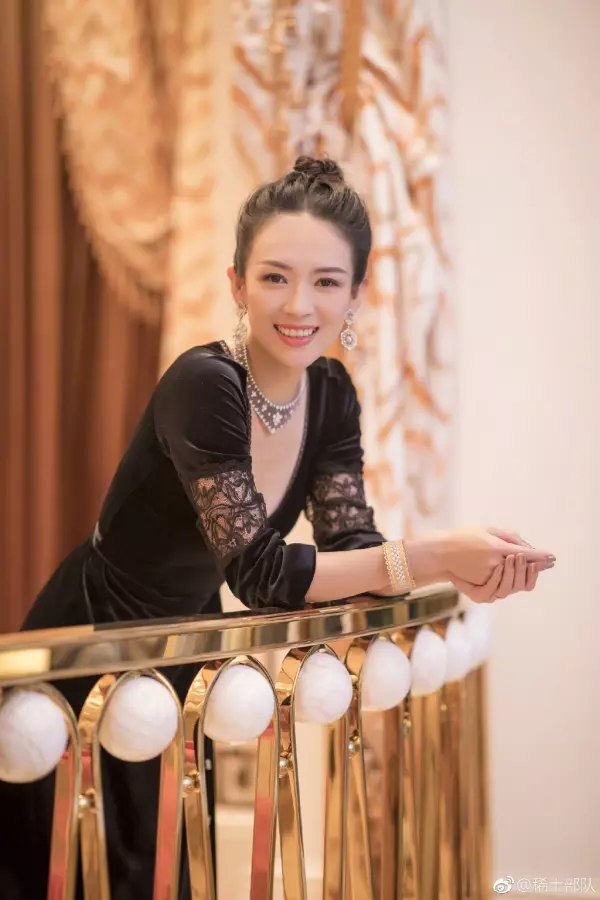 章子怡23歲舊照曝光「完全0修圖」美麗樣貌讓網友驚嘆:生來就註定當美女!