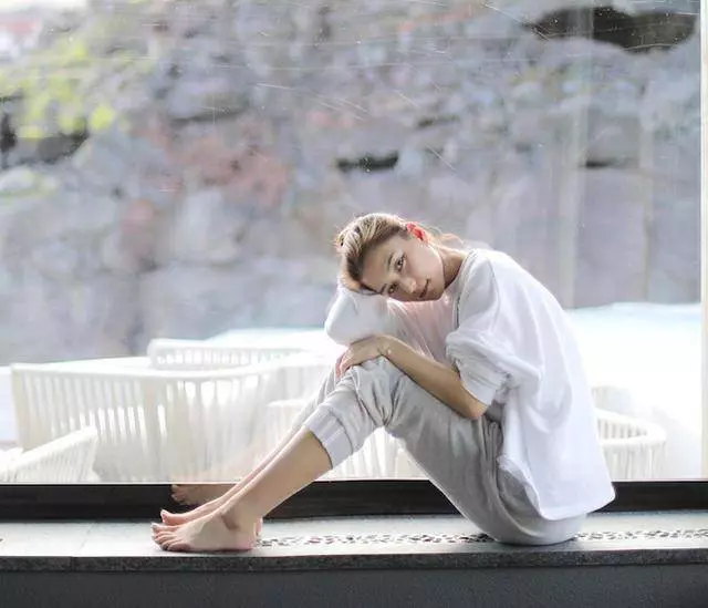何超蓮人美心甜,何超盈釣到哈佛學霸,而她手握600億有賭王風采