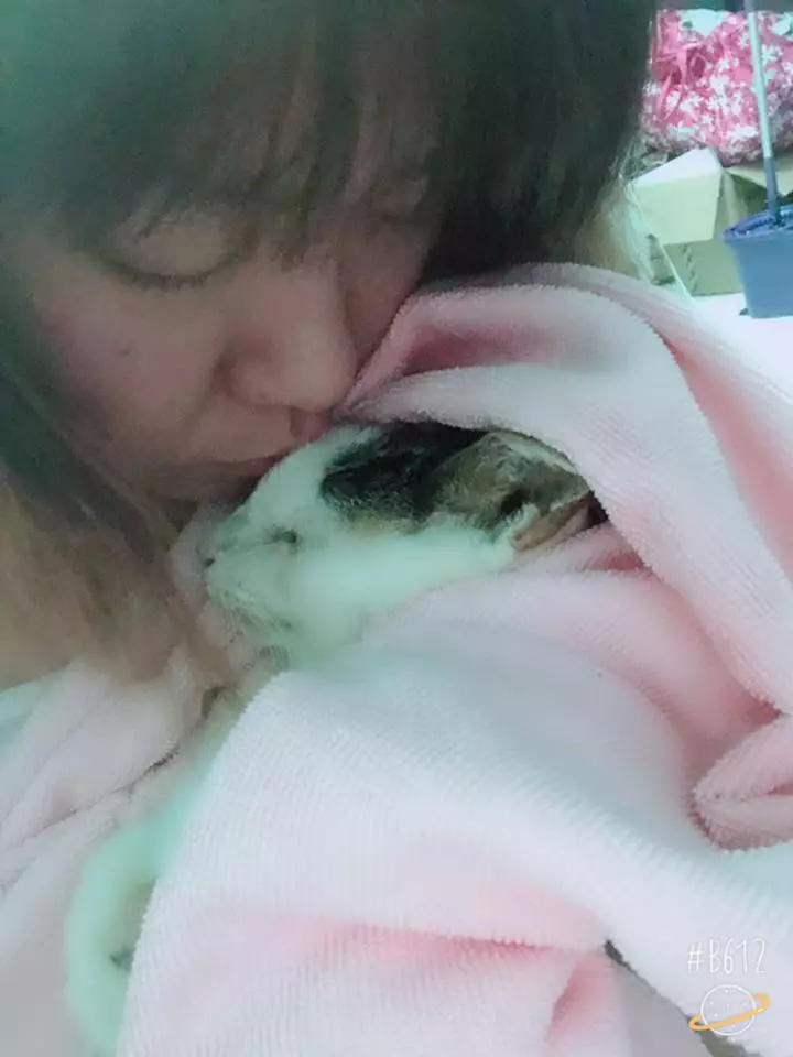 啦啦陪伴媽咪22年了,臨終道別落淚… 媽媽說:「別怕,媽咪會陪妳!」