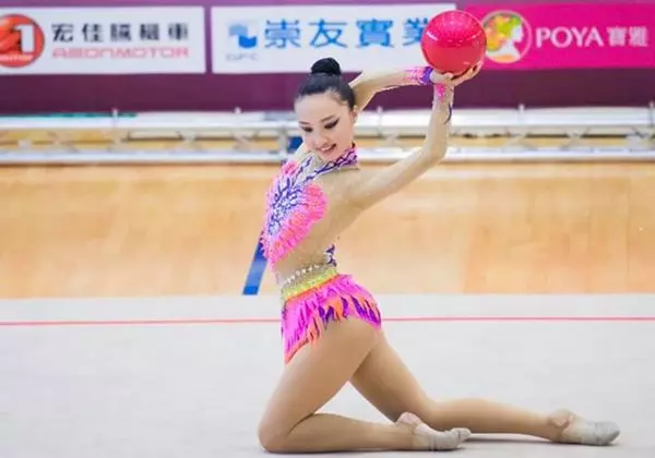 超扯!大陸訂衣「快遞寄錯到美國」,「台體操精靈」希臘比賽沒服裝!瑞莎心疼:「她們全自費…」