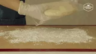 韓國超火的牛角酥,一上架就被搶光,酥脆爆漿好吃到哭~