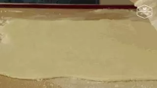 韓國超火的牛角酥,一上架就被搶光,酥脆爆漿好吃到哭~