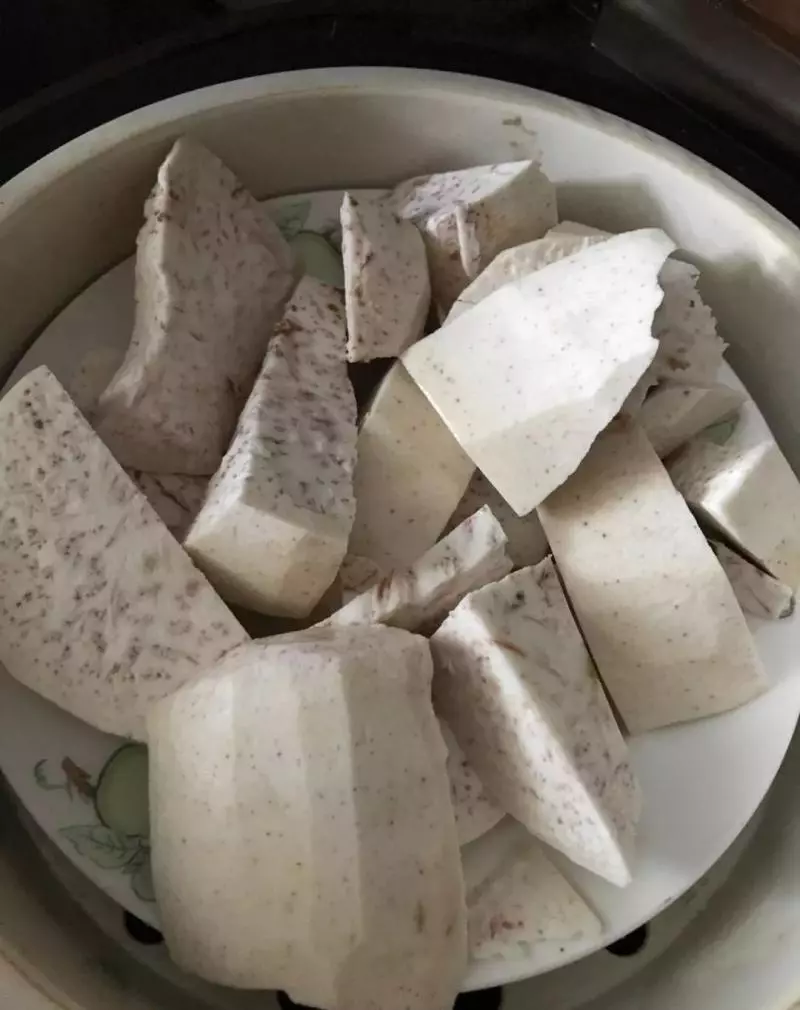 好特別的夾心芋頭奶油蛋糕,甜而不膩~