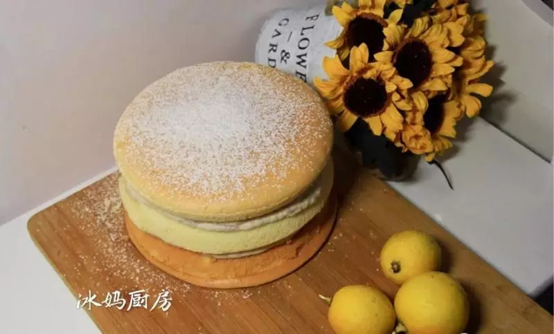好特別的夾心芋頭奶油蛋糕,甜而不膩~