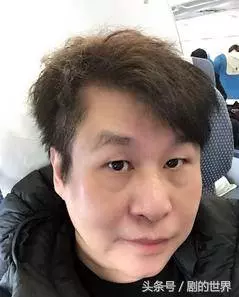 當年紅過四大天王,卻傳因一首歌腿被打斷坐牢!如今為女兒選擇複出,歌迷一片歡呼!