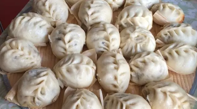 蒸饅頭時,只加酵母是大錯特錯,加「它」饅頭又香又暄軟還好吃