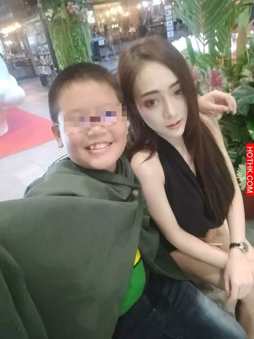 一部iPhone X包一晚!小學生約女模平安夜拍拖瘋傳