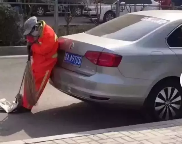 18張溫馨又正能量爆棚的照片及其背後的故事,告訴你這個世界依舊是一個充滿愛的世界!