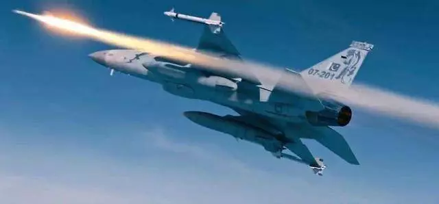 由此看來,前線先進戰機力量不足或是此次印度空軍戰敗的根本原因