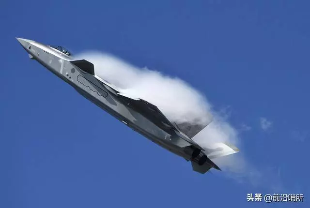 楊總師透露殲20正在進行一計劃,美國人:未來空戰中國會佔據優勢
