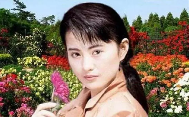 53歲武打女星李賽鳳近照曝光!曾經最美「霸王花」如今長成這樣!