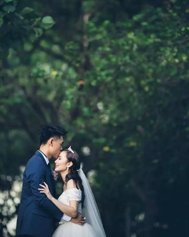Emily江倩齡老公沉默2日後「首次公開婚紗照」, 發文698字告白今生摯愛~ 謝謝他曾讓天使幸福過