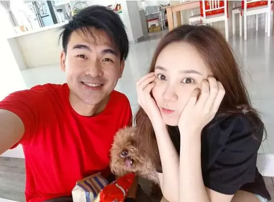 Emily江倩齡老公沉默2日後「首次公開婚紗照」, 發文698字告白今生摯愛~ 謝謝他曾讓天使幸福過