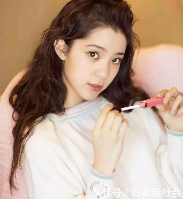 曾是台灣一代玉女,懷孕7次只生下3個女兒,如今女兒紅得發紫!