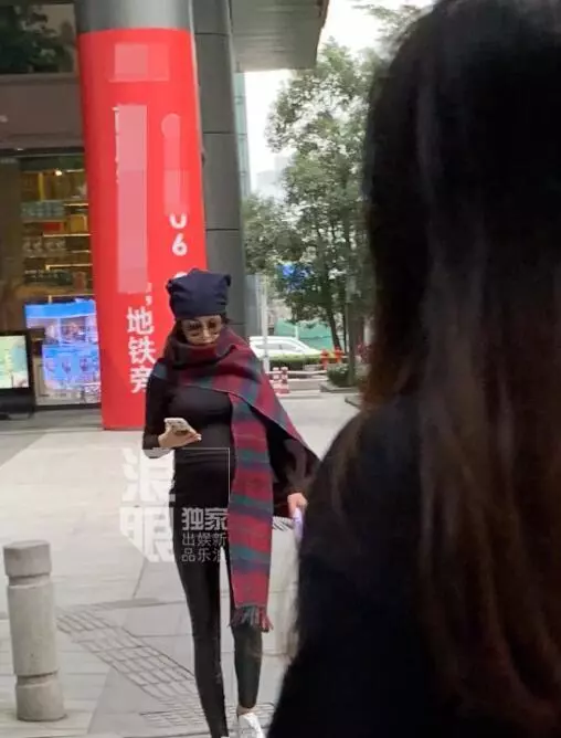 趙麗穎產後首露面,身材豐腴氣色紅潤,網友:一看就是順產