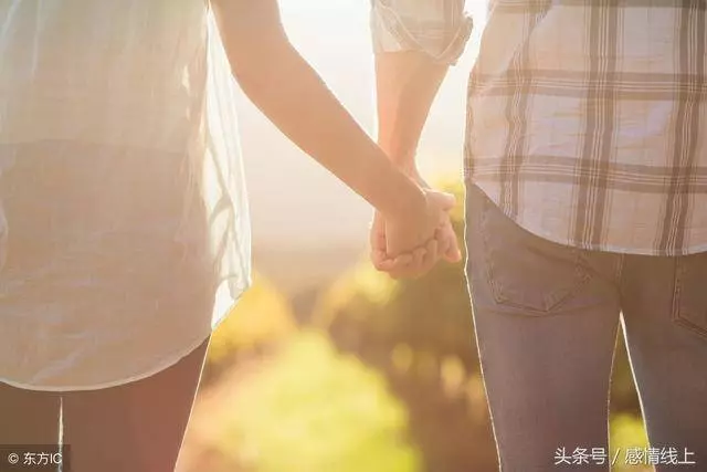 我去國外打工三年才回家,剛進門一個一歲多的男孩叫我爸爸