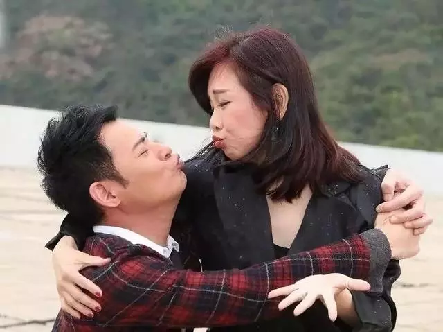 沒時間再考慮造人!自爆不想生孩子原因!希望與老婆永遠戀愛,不排除會領養~