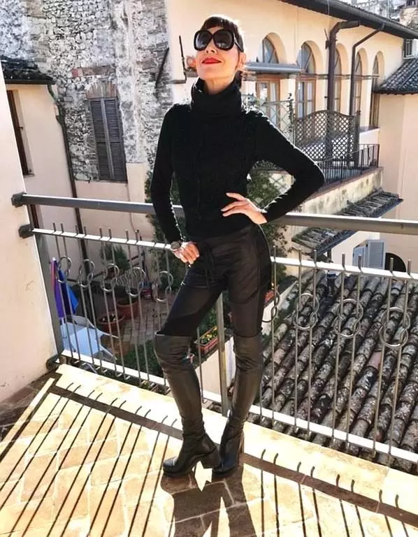 70歲奶奶保持少女身材,喜歡健身果蔬及每晚一瓶紅酒!