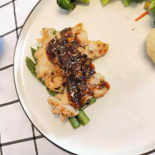 自製西餐廳黑胡椒汁,三分鐘就搞定,從此在家做西餐炒簡單!