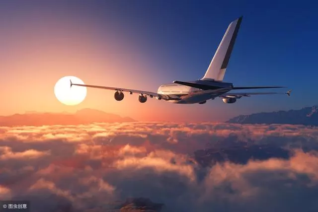 埃航空難機艙最後時刻曝光?只有機長有降落傘?謠言又想騙我!
