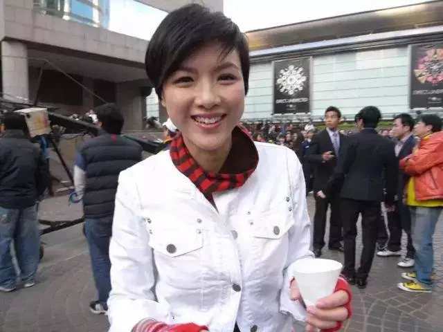 女兒Camilla有港姐夢!陳豪不想她泳裝示人