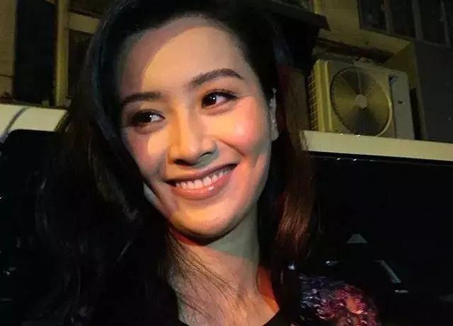 離開tvb後,她被美國經理人看中,現進軍好萊塢與金像影后拍劇