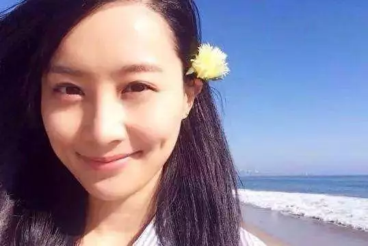 離開tvb後,她被美國經理人看中,現進軍好萊塢與金像影后拍劇