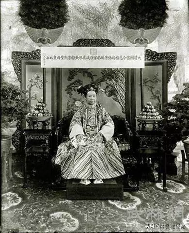 古代人用什麼擦屁股?法國人用繩,英國人用魚片,日本人最噁心