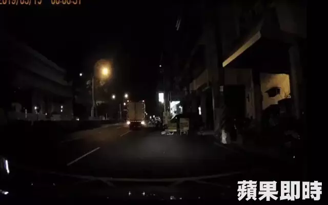 驚悚音檔曝光!女運將遭摸胸哭「不要」 男客強索吻遭肉搜