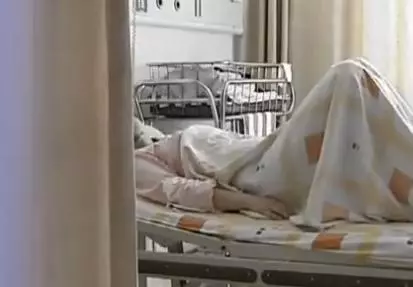 丈夫婚前隱瞞病情 生產時婆婆行為引懷疑 檢查卻發現全家都被染病