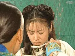 看了這麼多遍《還珠格格》,都沒發現這秘密!原來「爾康」當年就超扯了!