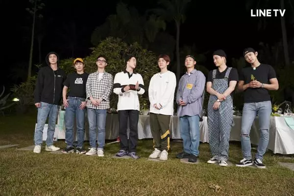 韓國男團EXO後台彩排照被曝光,吳世勛半開玩笑回應請刪掉