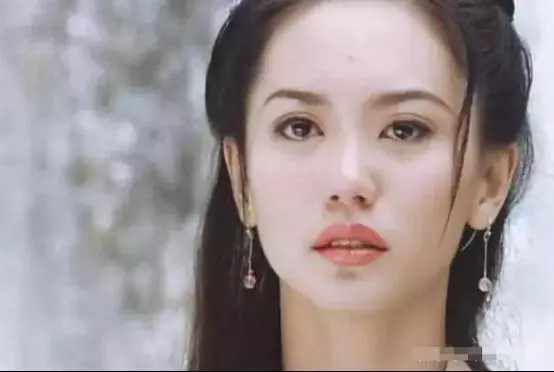 新加坡四美現狀:三美都嫁給了愛情,唯獨她八年婚姻還是散了