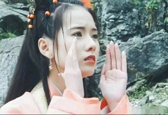 新加坡四美現狀:三美都嫁給了愛情,唯獨她八年婚姻還是散了