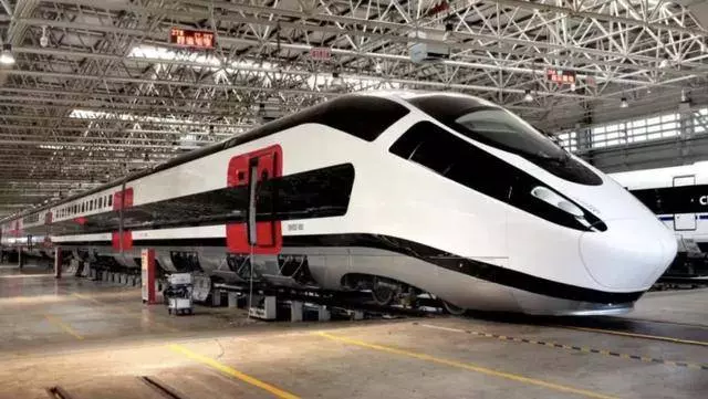 中國要建雙層高鐵!首輛可變編組動車已測試成功,期待正式運行!