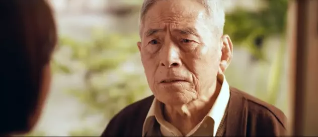 「我是你老公啊...」失智老伯「認錯妻子」卻屢遭拒絕...沒想到「結局神逆轉」全網哭了!
