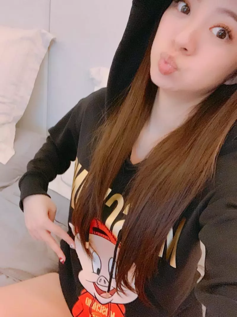 恭喜,安以軒要當媽了!結婚2週年公布喜訊:從此世界多了一個你!