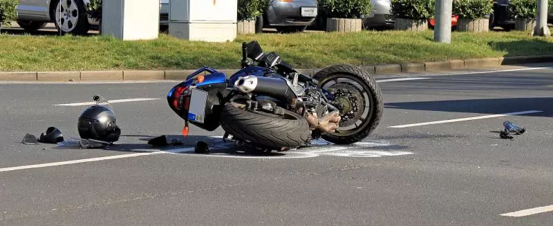 不知道大車死角在哪?聯結車司機「貼警語」幽默勸世!上萬網友推爆:太貼心了