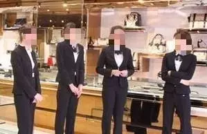 母親進奢侈店接了杯水,店長讓她賠8萬,女兒一來,店長懵了 - 好文分享