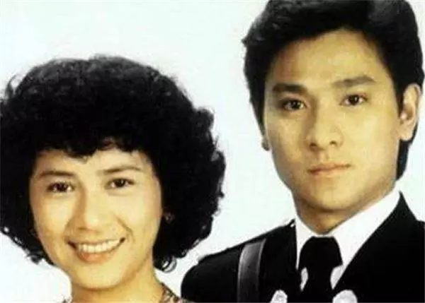 她當年「一手捧紅劉德華」晚年卻遭子女棄之不顧,華仔霸氣一肩扛:我可以養乾媽一輩子!