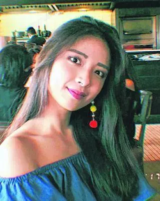 涉疏忽駕駛致好友身亡, 女司機認罪 庭上痛哭40分鐘!