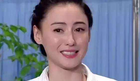十年前曝光陳冠希的秘密,讓阿嬌張柏芝被迫退圈,如今他遭報應了