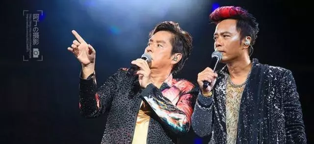 68歲譚詠麟全家照曝光,兩個老婆同夫不同命,唯一兒子原來長這樣!